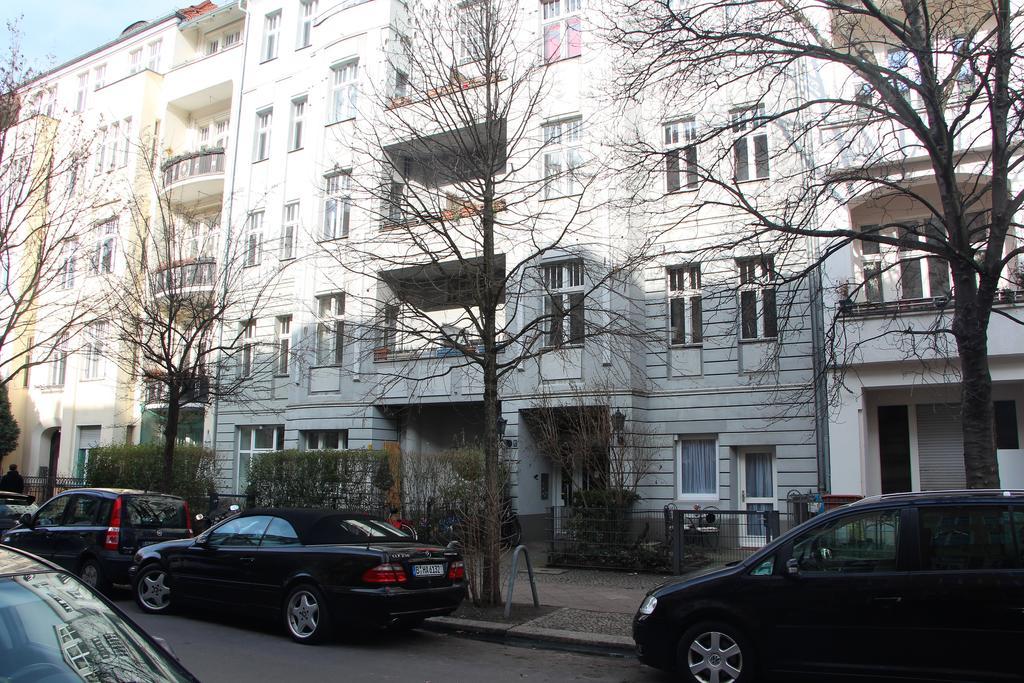 Stars Essener Strasse * Berlino